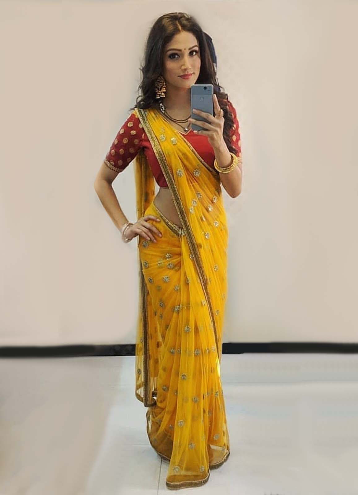 KT 3273 Yellow Saree :Original Organa Silk Blouse :Banglori Silk Work : Thread And Sequence Work With Fancy Lace Broder@1099/- Only | Bollywood Sarees, Creative Sarees, Designer Sarees, Embroidered Sarees, Modern Digital sarees, Party Wear Sarees, Sarees