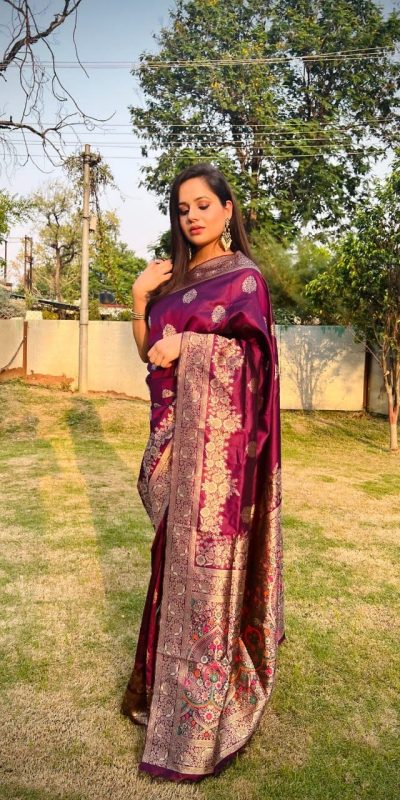 Beautiful Rani Pink Color Soft Lichi Silk With Ordinary Design Saree