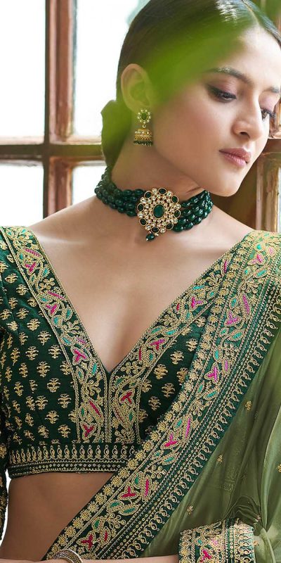 dazzling-green-color-heavy-border-vichitra-silk-wedding-saree