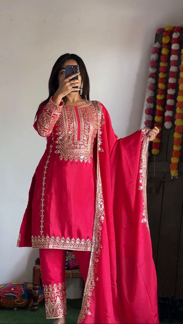 Elegant Pink Color Pure Chinnon Silk Embroidery Salwar Suit