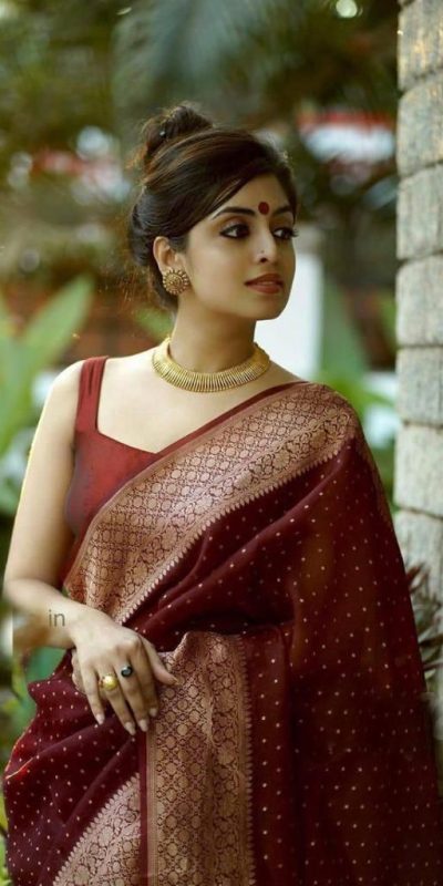 KP 4012 Maroon Color Soft Lichi Silk Cloth Beautiful Rich Pallu Saree Casual, Party Wear, Wedding, Events Etc.   Expected Delivery 4-6 Working Days @ 1349 | Bollywood Sarees, Creative Sarees, Designer Sarees, Embroidered Sarees, Ethnic Saree, Modern Digital sarees, Party Wear Sarees, Sarees