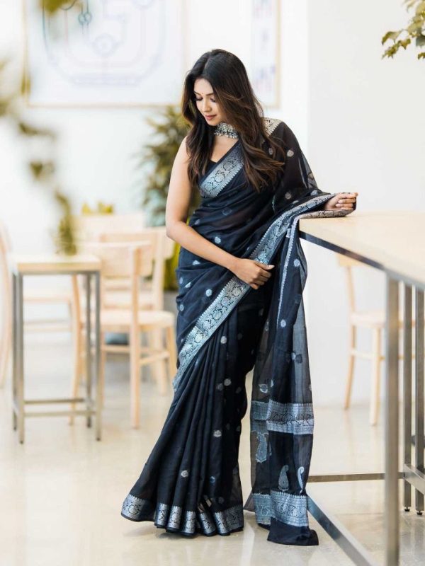 Aglow Black Color Soft Lichi Silk Ordinary Design Rich Pallu Saree