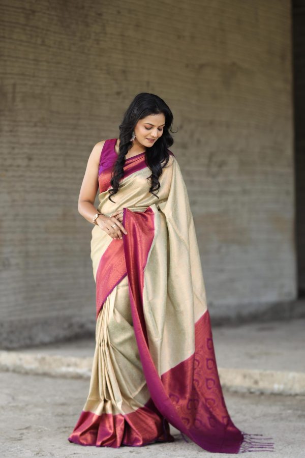 Dazzling C-Green Color Soft Silk Beautiful Rich Pallu All Over Saree