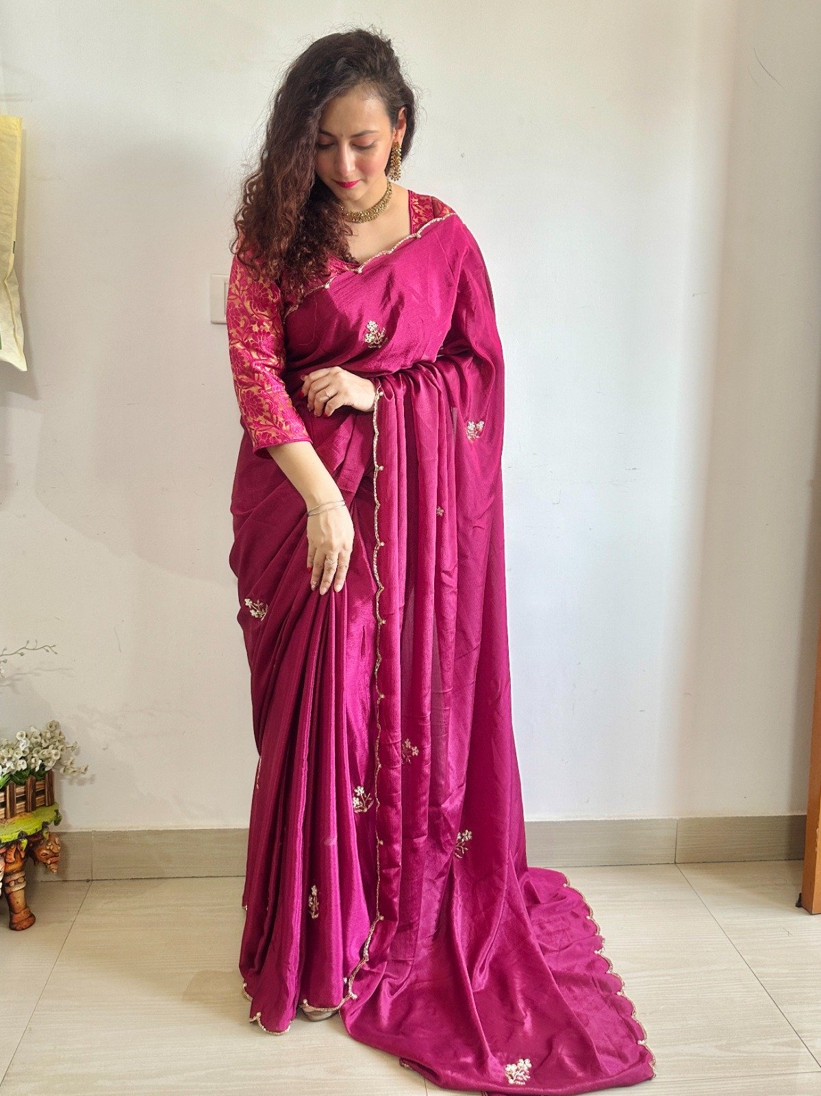 Grand Pink Color Soft Chinnon Hand Work Flower Design Saree