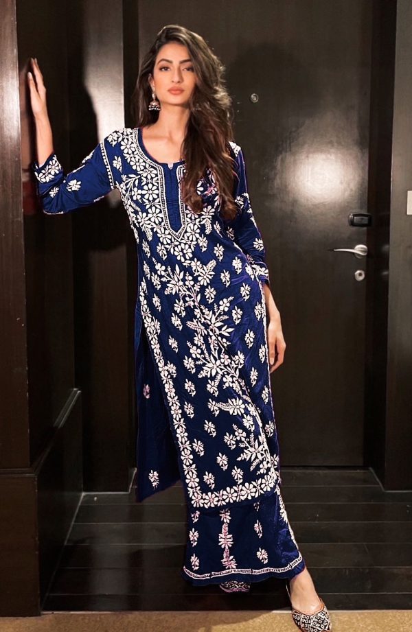 Grand Royal Blue Georgette Thread Embroidered Salwar Suit