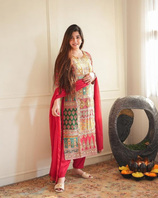 Superb Pink Color Maslin Printed Real Mirror Work Salwar Suit