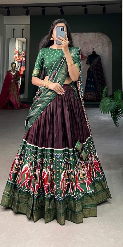 LNB 1623 Brown Color Fabulous Dola Silk Patola Print And Foil Work Lehenga Choli Wedding, Festive, Events Expected Delivery 4-6 Working Days@2199/- Only | Creative Lehenga, Bollywood Lehenga, Designer Lehenga, Embroidered Lehenga, Lehenga, Party Wear Lehenga