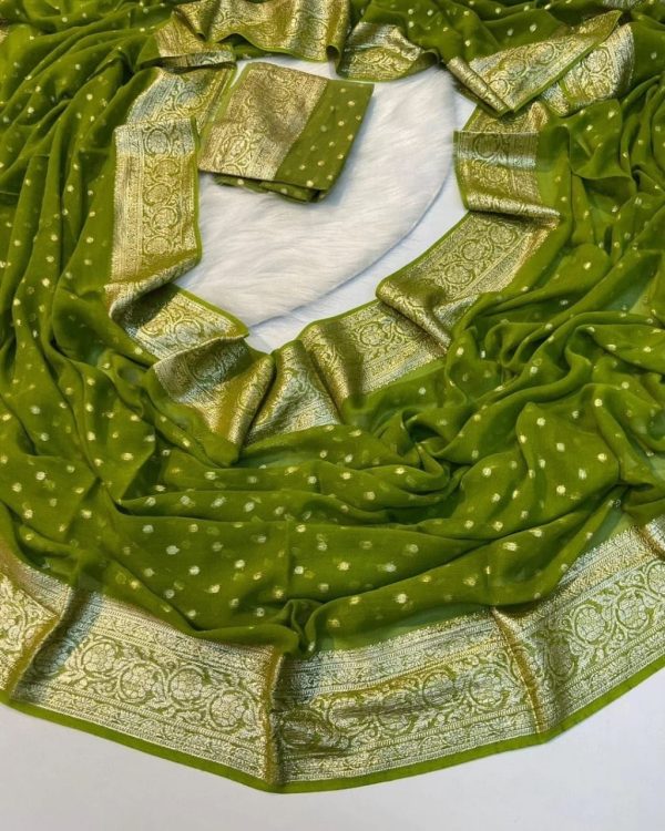 Amazing Green Color Viscose Georgette With Running Blouse Saree