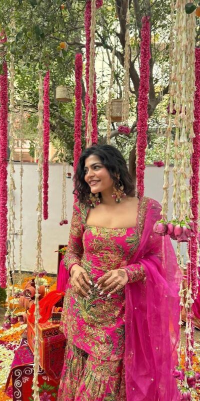 BD 1731 Pink Silk- Faux Georgette Digital Print Salwar Suit Casual, Wedding, Party, Festive, Events Etc.4-6 Working Days@ 1999/-only | Casual Suits, Jump Suits, Creative suits, Designer Suits, Palazzo Suits, Party Wear Suits, Patiala Suits, Salwar suit, Straight Suits