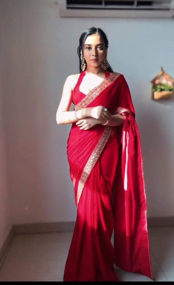 Beautiful Red Color Pure 9000 Velvet With Embroidery Lace Border Saree