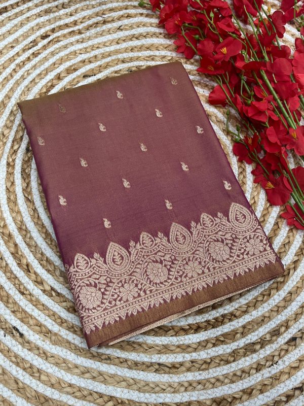 Fantastic Peach Color Banarasi Silk Zari Weaving Rich Pallu Saree