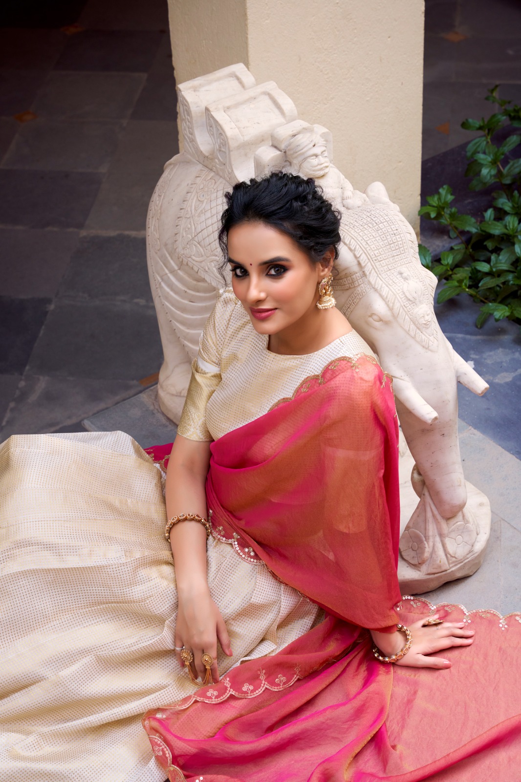 Off White Jacquard Weaving Lehenga Choli - Image 5