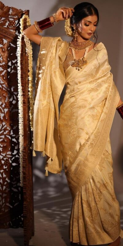 KP 3088 Off White Designer Work in Soft Lichi Silk Jacquard Work Saree at just ₹1399. Delivery 4-6 Working Days. Shop now. | Embroidered Sarees, Bollywood Sarees, Creative Sarees, Designer Sarees, Ethnic Saree, Modern Digital sarees, Party Wear Sarees, Sarees