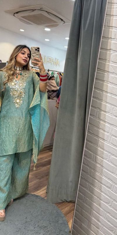 Pista Fendy Embroidery Salwar Suit