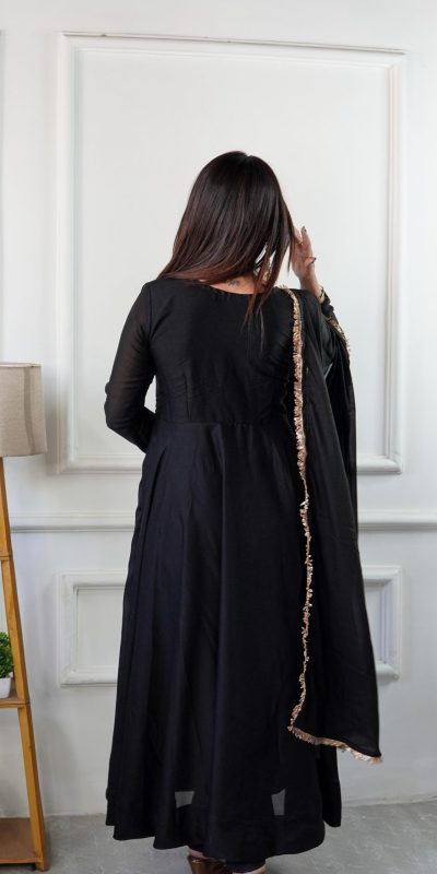 VLM 238 Black in Star Georgette. Lace Work Gown Wedding, Party, Festive, Events at ₹1999 only. Delivery 4-6 Working Days. Shop now. | Bollywood Gowns, Creative Gowns, Designer Gowns, Embroidered Gowns, Gowns, Party Wear Gowns