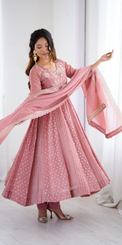 SRK 5293 Peach With Crunchy Silk With Fully Flair with Lace Work & Embroidery Work Anarkali Gown . Introductory Price ₹2149. Delivery 4-6 Worki | Bollywood Gowns, Creative Gowns, Designer Gowns, Embroidered Gowns, Gowns, Party Wear Gowns