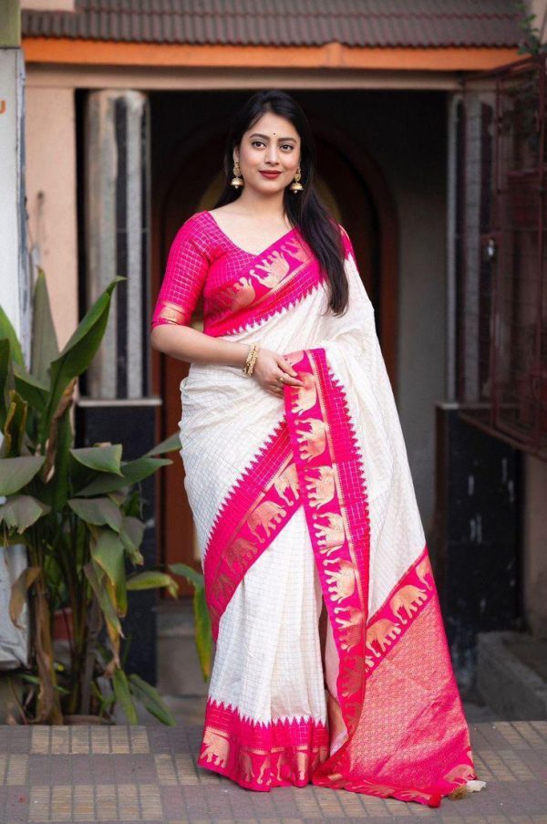 KP 5078 Pink Color Soft Lichi Silk with Lace Work & Lace Border. Saree Best Price ₹1449. Delivery 4-6 Working Days. Shop now. | Embroidered Sarees, Bollywood Sarees, Creative Sarees, Designer Sarees, Ethnic Saree, Modern Digital sarees, Party Wear Sarees, Sarees