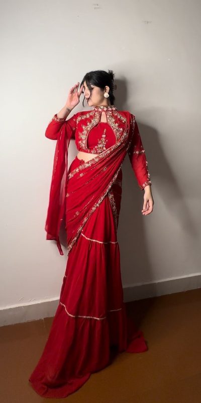 BE 280 Red Georgette Lehenga Saree Perfect for Wedding, Party, Cultural Events, Housewarming, Ganesh Chaturthi . Affordable Price ₹2399. Delivery 4- | Creative Lehenga, Bollywood Lehenga, Designer Lehenga, Embroidered Lehenga, Lehenga, Party Wear Lehenga