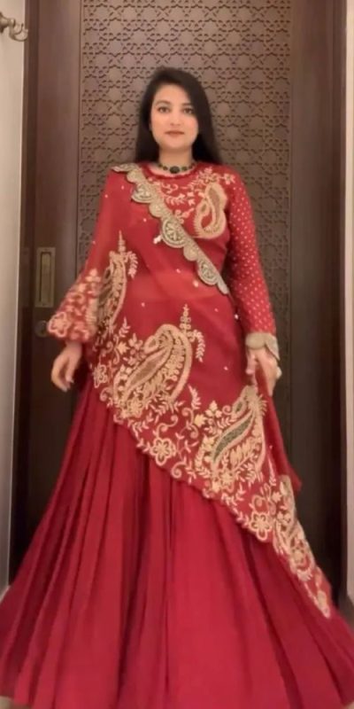 BE 400 Red Georgette Lehenga Choli Perfect for Wedding, Party, Pooja, Cultural Events, Baisakhi . Now at just ₹2449. Delivery 4-6 Working Days. Shop now | Bollywood Lehenga, Creative Lehenga, Designer Lehenga, Embroidered Lehenga, Lehenga, Party Wear Lehenga