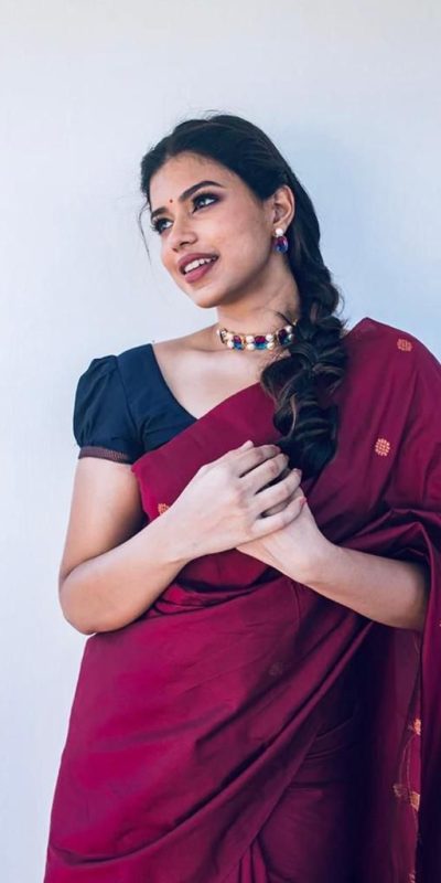 KP 5000 Red Soft Lichi Silk Saree with Designer Work. Wedding, Party, Festive, Events, Now at just ₹1249. Delivery 4-6 Working Days. Shop now. | Embroidered Sarees, Bollywood Sarees, Creative Sarees, Designer Sarees, Ethnic Saree, Modern Digital sarees, Party Wear Sarees, Sarees