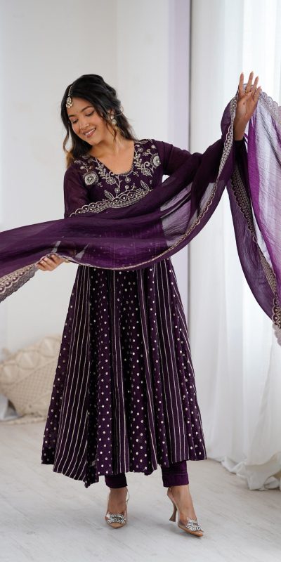 SRK 5293 Wine With Crunchy Silk With Fully Flair with Lace Work & Embroidery Work Anarkali Gown . Introductory Price ₹2149. Delivery 4-6 Worki | Bollywood Gowns, Creative Gowns, Designer Gowns, Embroidered Gowns, Gowns, Party Wear Gowns