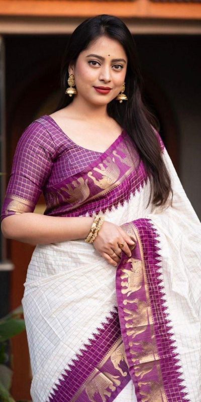 KP 5078 Wine Color Soft Lichi Silk with Lace Work & Lace Border. Saree Best Price ₹1449. Delivery 4-6 Working Days. Shop now. | Embroidered Sarees, Bollywood Sarees, Creative Sarees, Designer Sarees, Ethnic Saree, Modern Digital sarees, Party Wear Sarees, Sarees