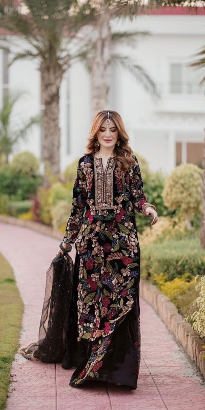 AD 061 Black Viscose velvet Lehenga Choli Perfect for Wedding, Party, Traditional Day, Holi, Ethnic Day – . Affordable Price ₹3099. Delivery 4-6 Worki | Bollywood Lehenga, Creative Lehenga, Designer Lehenga, Embroidered Lehenga, Lehenga, Party Wear Lehenga