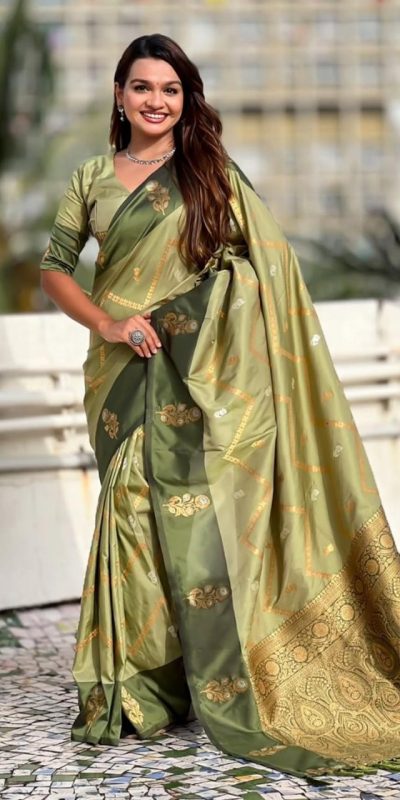 Green Banarasi Silk Weaving Zari Work Saree