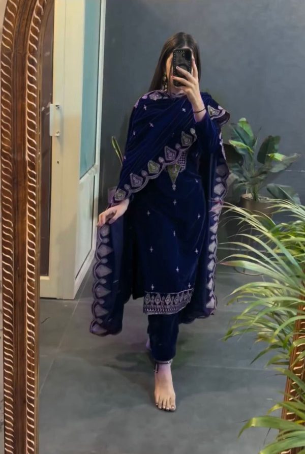 Navy Blue Viscose Velvet Embroidery Work Salwar Suit