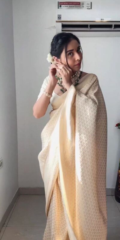 KPR 176 Off White Soft Lichi Silk Saree Perfect for Wedding, Party, Family Gatherings, Baisakhi, Holi – . Now at just ₹1499. Delivery 4-6 Working | Creative Sarees, Embroidered Sarees, Bollywood Sarees, Designer Sarees, Ethnic Saree, Modern Digital sarees, Party Wear Sarees, Sarees