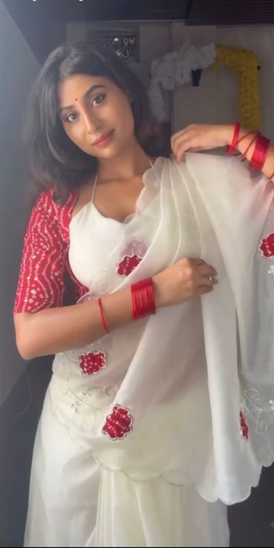 KP 3038 Yellow Soft Lichi Silk with Lace Border & Lace Work Saree . Special Price ₹1349. Delivery 4-6 Working Days. Shop now. | Creative Sarees, Embroidered Sarees, Bollywood Sarees, Designer Sarees, Ethnic Saree, Modern Digital sarees, Party Wear Sarees, Sarees