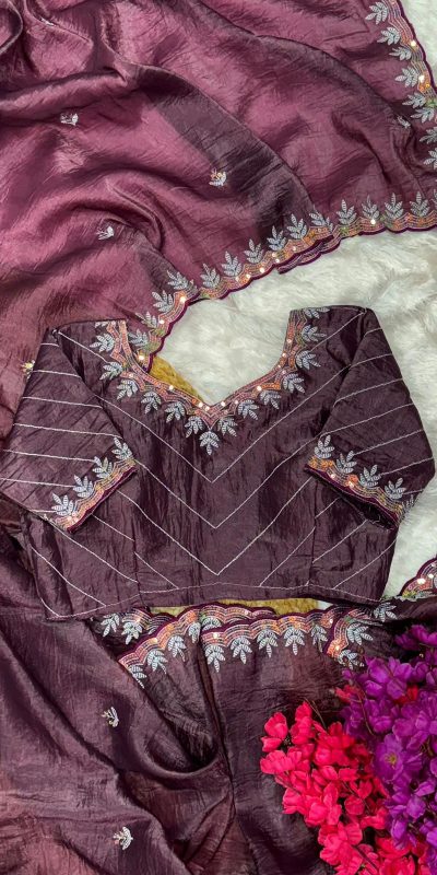 AC COCKTAIL Wine Gold Crush Saree Perfect for Wedding, Party, Engagement, Cultural Events, Pongal – . Available at ₹2149 only. Delivery 4-6 Working Day | Creative Sarees, Embroidered Sarees, Bollywood Sarees, Designer Sarees, Ethnic Saree, Modern Digital sarees, Party Wear Sarees, Sarees