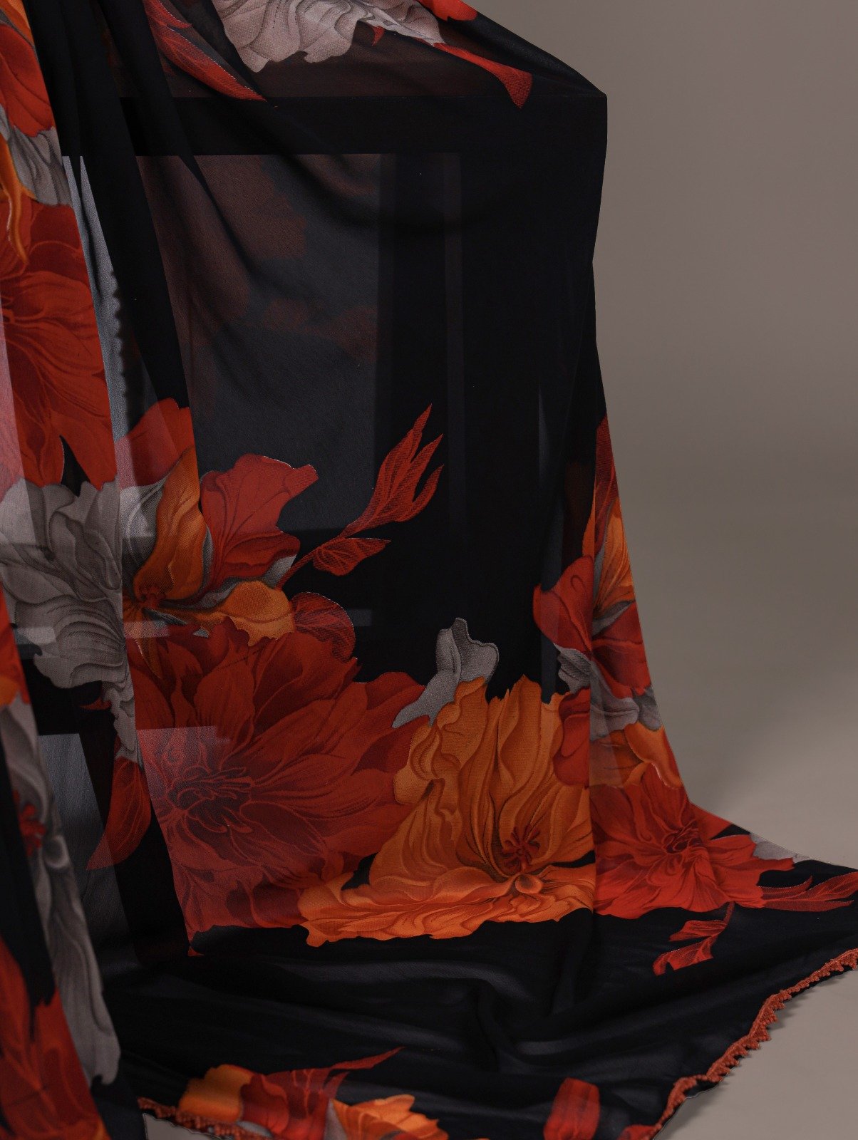 Orange Weightless Marbal Lace Border Work Saree - Image 3