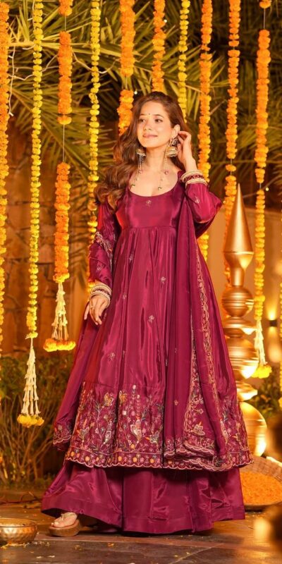 Rani Pink Crap Silk Thread Work Salwar Suit