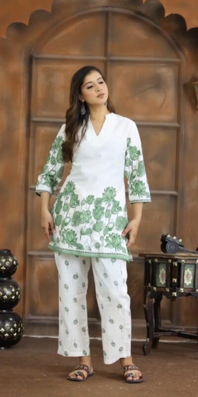 Pista Chinon Digital Print Salwar Suit