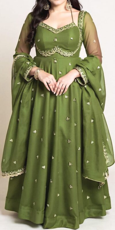 MF 1003 Green Georgette Gown. Perfect for Wedding, Party, Pongal, Bridal Wear, Anniversary – Affordable Price ₹1799. Delivery 4-6 Working Days. Shop now. | Bollywood Gowns, Creative Gowns, Designer Gowns, Embroidered Gowns, Gowns, Party Wear Gowns