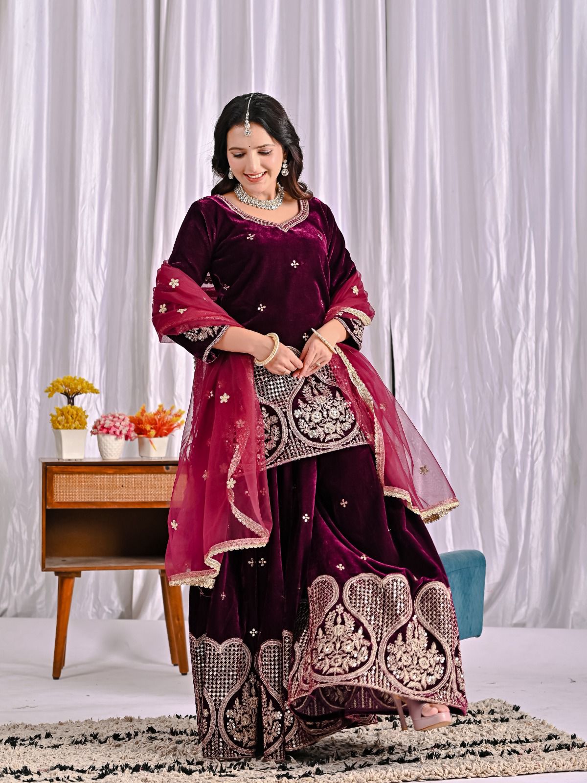 Maroon Pure Viscous Velvet Embroidery Work Salwar Suit - Image 8