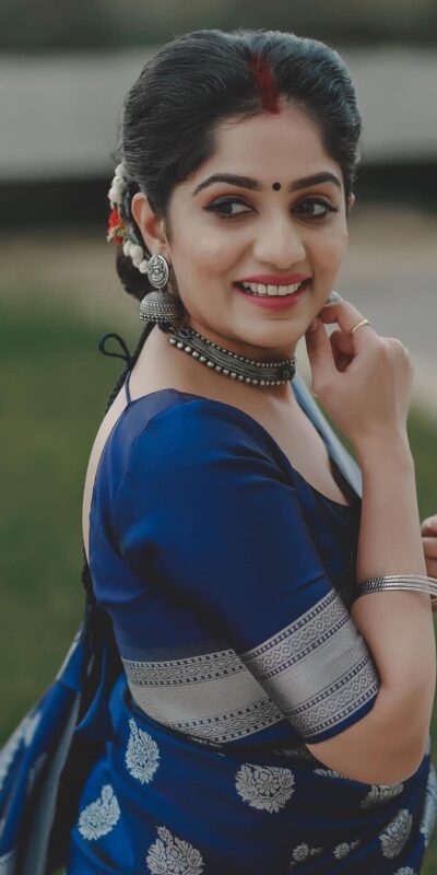 KPR 095 Navy Blue Soft Lichi Silk Saree with Lace Border & Lace Work. Affordable Price ₹1399. Delivery 4-6 Working Days. Shop now. | Creative Sarees, Embroidered Sarees, Bollywood Sarees, Designer Sarees, Ethnic Saree, Modern Digital sarees, Party Wear Sarees, Sarees