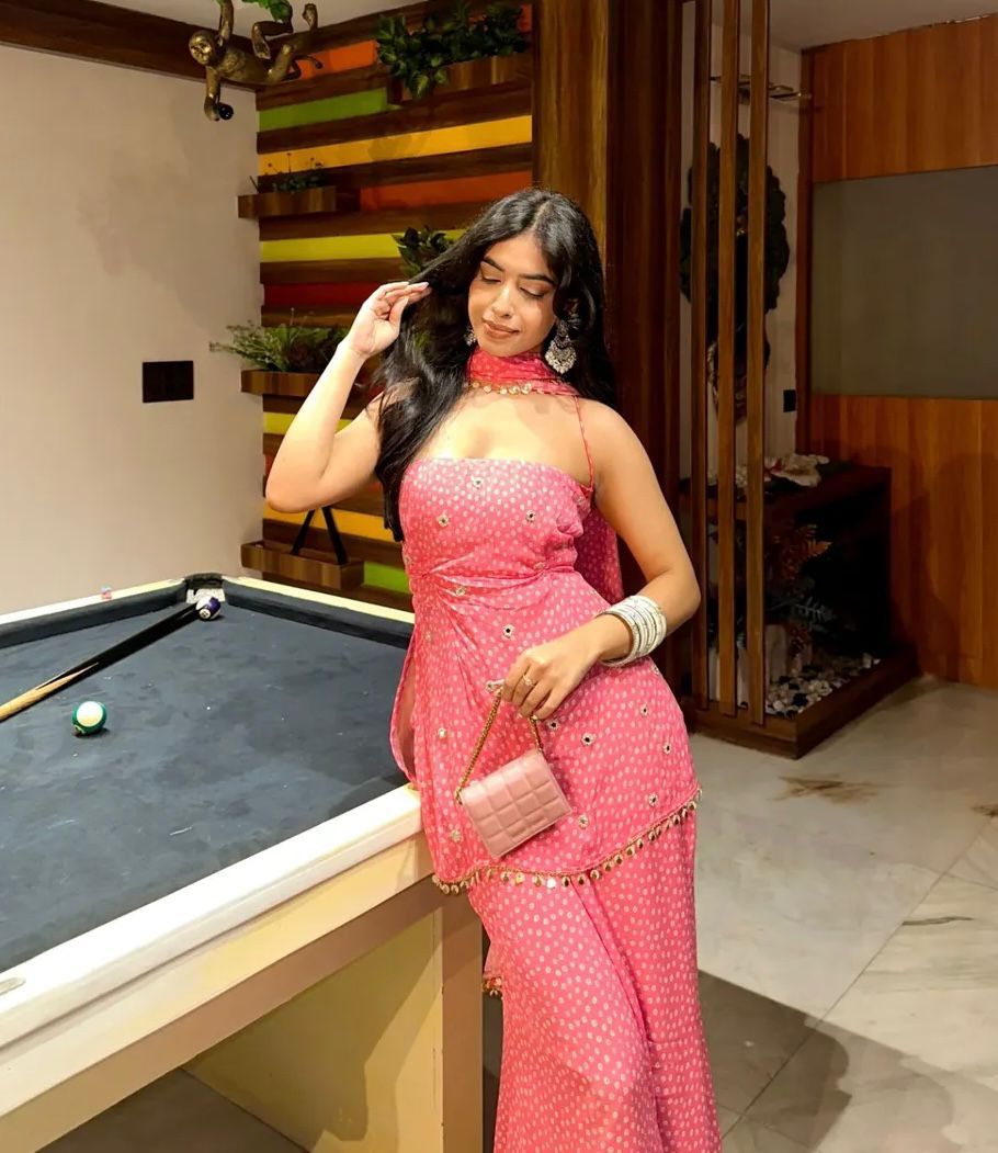 Peach Faux Georgette Sequins Mirror Work Salwar Suit - Image 3