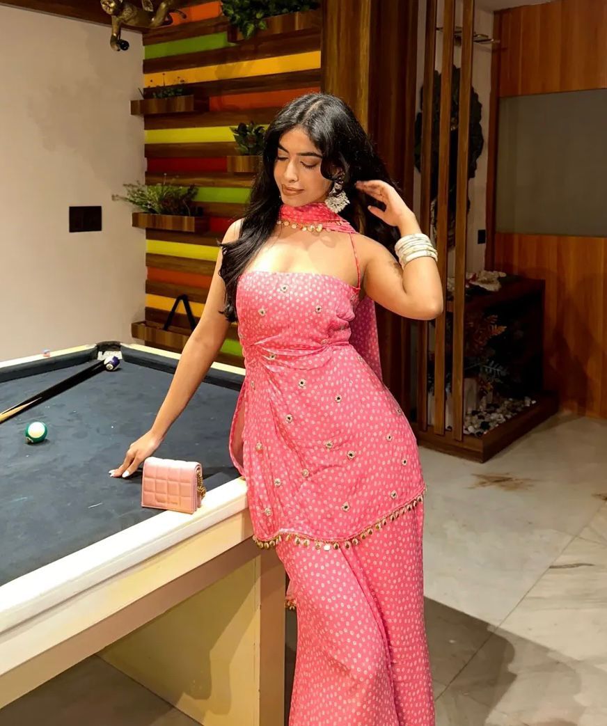 Peach Faux Georgette Sequins Mirror Work Salwar Suit - Image 2