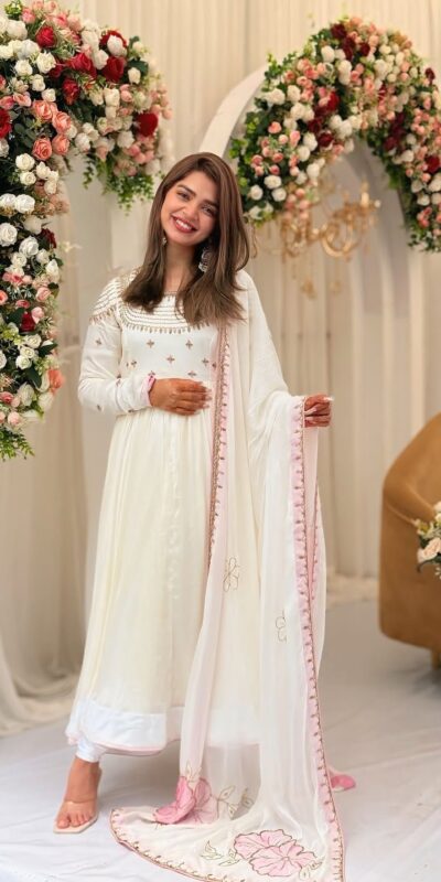 ZF 426 White Georgette Gown Perfect for Wedding, Party, Eid, Festival Celebrations, Haldi – . Introductory Price ₹1849. Delivery 4-6 Working Days. | Bollywood Gowns, Creative Gowns, Designer Gowns, Embroidered Gowns, Gowns, Party Wear Gowns