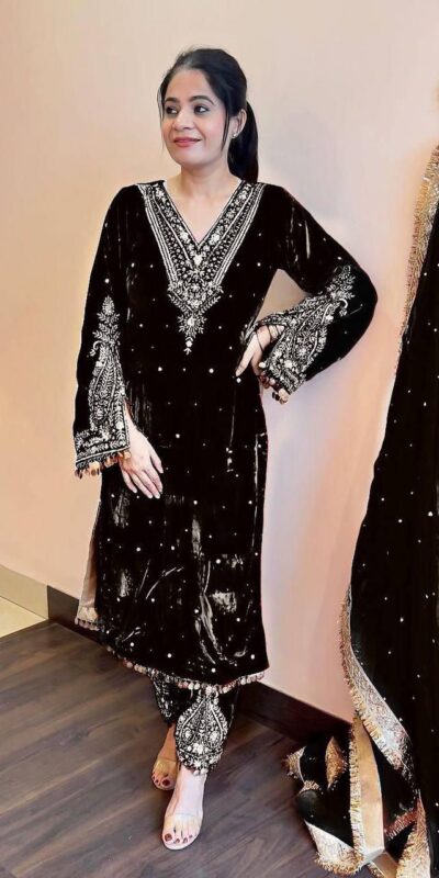 AD 134 Black Color Heavy Pure Viscose Velvet Embroidery Sharara Suit Wedding, Party, Festive, Events Etc. Expected Delivery  4-6 Working Days @2099/- | Casual Suits, Jump Suits, Creative suits, Designer Suits, Palazzo Suits, Party Wear Suits, Patiala Suits, Salwar suit, Straight Suits