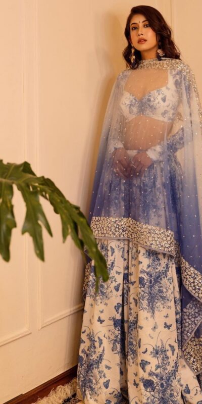 KT 273 Blue Georgette Lehenga Choli with Thread Embroidery & Embroidery Work. Affordable Price ₹1924. Delivery 4-6 Working Days. Shop now. | Bollywood Lehenga, Creative Lehenga, Designer Lehenga, Embroidered Lehenga, Lehenga, Party Wear Lehenga