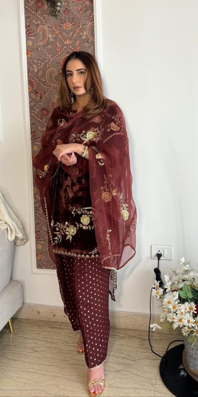 MF 488 Brown Viscose Velvet Salwar Suit. Perfect for Wedding, Party, Lohri, Makar Sankranti, Engagement – Affordable Price ₹2149. Delivery 4-6 Workin | Casual Suits, Jump Suits, Creative suits, Designer Suits, Palazzo Suits, Party Wear Suits, Patiala Suits, Salwar suit, Straight Suits