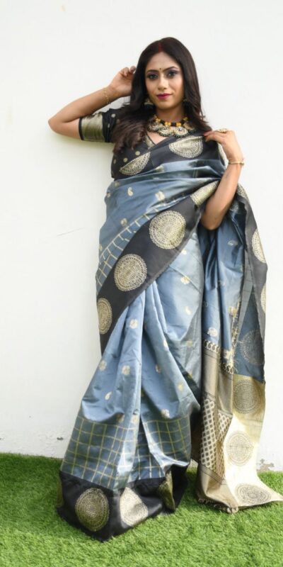 KPR 080 Grey Color Soft Lichi Silk Saree with Lace Border & Lace Work. Best Price ₹1449. Delivery 4-6 Working Days. Shop now. | Creative Sarees, Bollywood Sarees, Designer Sarees, Embroidered Sarees, Ethnic Saree, Modern Digital sarees, Party Wear Sarees, Sarees