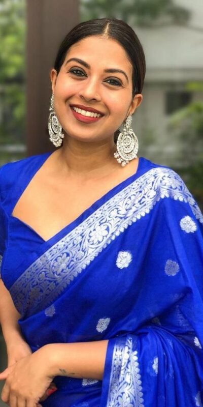 ES 8271 Royal Blue Soft Lichi Silk Saree Perfect for Wedding, Party, Reception, Diwali, Ethnic Day – . Affordable Price ₹1349. Delivery 4-6 Working Days. | Creative Sarees, Bollywood Sarees, Designer Sarees, Embroidered Sarees, Ethnic Saree, Modern Digital sarees, Party Wear Sarees, Sarees