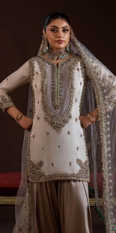 LG 2068 Off White Crape Silk Salwar Suit Perfect for Wedding, Party, Onam, Reception, Housewarming – . Grab it for ₹1999. Delivery 4-6 Working Day | Casual Suits, Jump Suits, Creative suits, Designer Suits, Palazzo Suits, Party Wear Suits, Patiala Suits, Salwar suit, Straight Suits