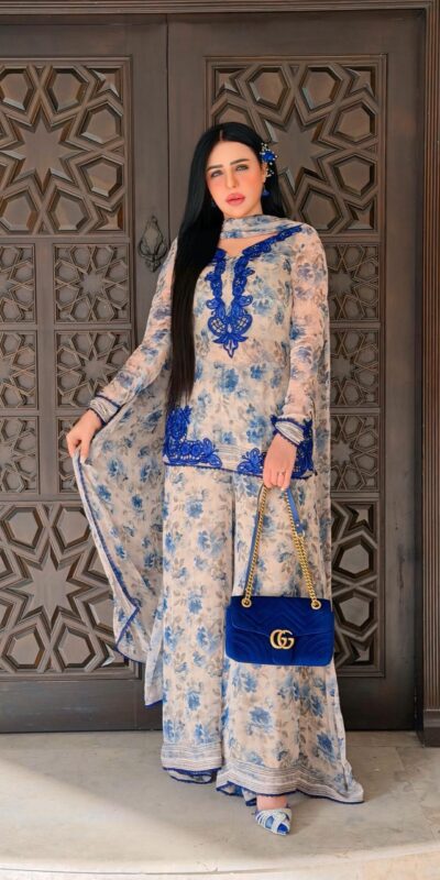 SRK 5352 Cream Faux Georgette Salwar Suit with Designer Work. Affordable Price ₹2049. Delivery 4-6 Working Days. Shop now. | Casual Suits, Jump Suits, Creative suits, Designer Suits, Palazzo Suits, Party Wear Suits, Patiala Suits, Salwar suit, Straight Suits