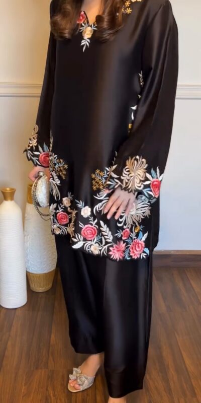 KD 1618 Black Rayon Satin Salwar Suit with Thread Embroidery. Affordable Price ₹1999. Delivery 4-6 Working Days. Shop now. | Casual Suits, Jump Suits, Creative suits, Designer Suits, Palazzo Suits, Party Wear Suits, Patiala Suits, Salwar suit, Straight Suits