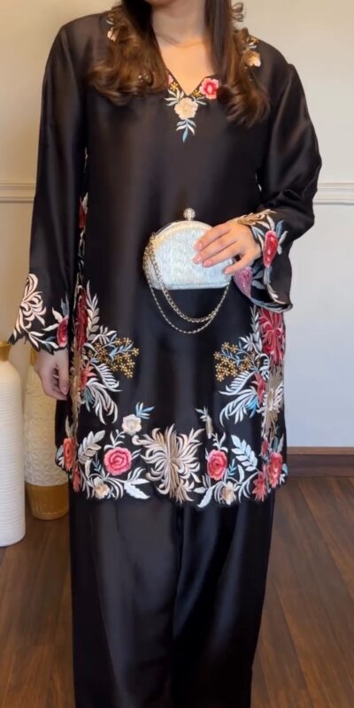 KD 1618 Black Rayon Satin Salwar Suit with Thread Embroidery. Affordable Price ₹1999. Delivery 4-6 Working Days. Shop now. | Casual Suits, Jump Suits, Creative suits, Designer Suits, Palazzo Suits, Party Wear Suits, Patiala Suits, Salwar suit, Straight Suits